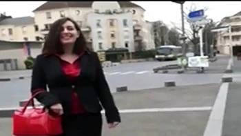 Француженки лижут киску и трахнут сзади