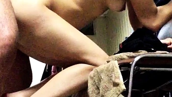 Madurita morena follada a cuatro