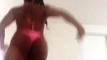 Morena latina gostosa pronta para foder