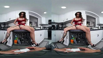 VR-Blowjob, Doggy und Cowgirl Arschfick