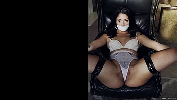 Enfermeira safada chupando e cavalgando de quatro