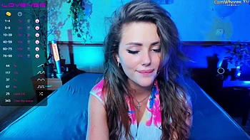 Amateur sexy coqueteando en cámara