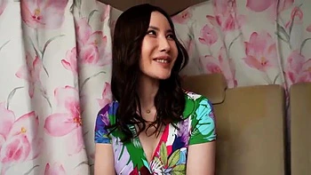 Diversión con juguetes sexuales duros