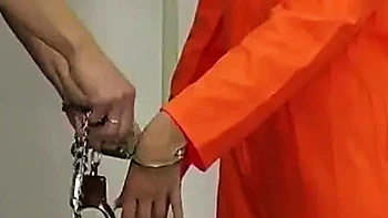 Adolescente sueca apanhada e chicoteada em castigo BDSM