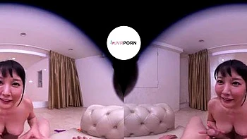 Японский POV минет и дрочка в позе наездницы