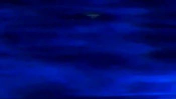 Tätowierte Alex Sanders und Diana Doll ficken draußen mit tiefem Blowjob