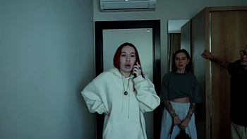 Novia follada duro en la cama con medias