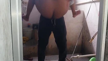 Индийская деси бабхи трахает меня для себя