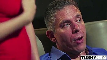 Spencer Bradley se fait baiser le cul et baiser au creampie par Mick Blue