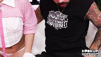 Nade Nasty voluptuosa leva boquete hardcore bruto