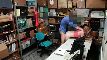 Майя и Бонни вдвоём трахуют Раяна