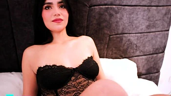 Langsames Ficken Latina mit Blowjob