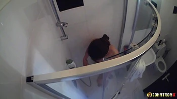 Asiatisches Amateur-Casting mit Karolina POV