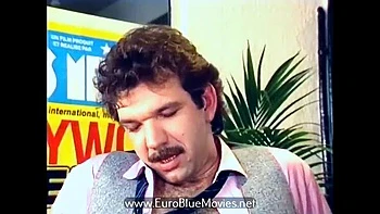 Pornô vintage alemão: Jamie Summers fodida forte