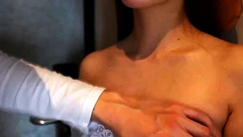 Japanisches Babe Sakura wird hart gefickt