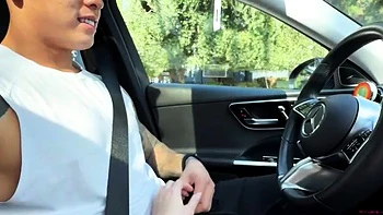 Melody Marks chupando o pau do namorado japonês