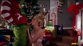 Pas le Grinch : Petite poitrine, Sucée, Doggy, Cavalière jouissance