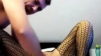 Dedilhada orgásmica da madura alemã morena