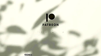 Brünette Babe leckt und wird doggy gefickt