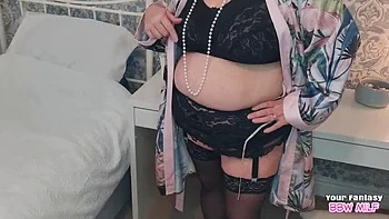 Homemade Cheating MILF with Big Natural Tits in Suspenders & Stockings