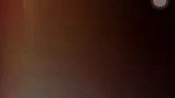 Азиатская MILF мастурбирует в вебкамеру