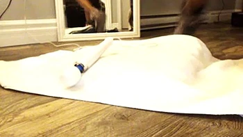 Webcam amadora ebony com nudez pública