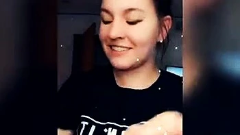 Мисс Виолетски соло любительская киска на вебке