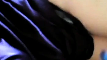 Старая датская мамка делает минет и ласкает рукой