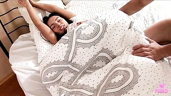 Blonde Babe's Hardcore Reverse Cowgirl Handjob