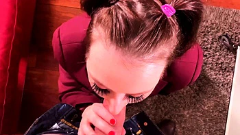 POV Schulmädchen macht schmutzigen Blowjob