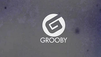 Bunny trans gostosa se masturbando de meia arrastão