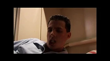 Волосатая MILF сосёт и трахает огромный член