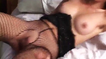 Кристал Рэй трахает в анал и сосет с наездницей