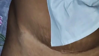 Belle fille desi baisée en vidéo phone