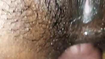 Desi Bhabhi follada anal con pelo natural