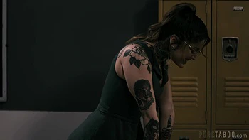 Morena se masturba y monta pasada de su mejor momento