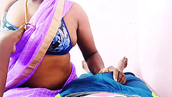 Desi Stiefmutter fickt Stiefsohn mit großem Schwanz im heißen Telugu-Sex