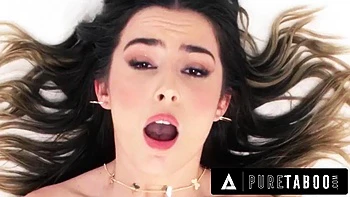 Alison Rey ambiciosa chupa e cavalga para o diretor