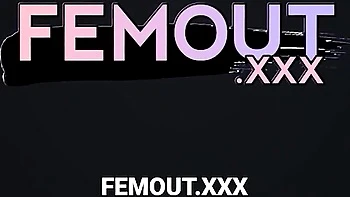 Trans garota fofa se masturba sozinha com dildo