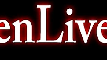 Maggie peituda fode e se masturba com brinquedos