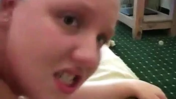 Эми маслом смазана, ей в жопу и минет сзади