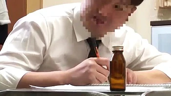 Corno excitado assistindo esposa ser fodida