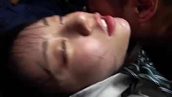 Грязная изменяющая сука трахнута на глазах у рогоносца