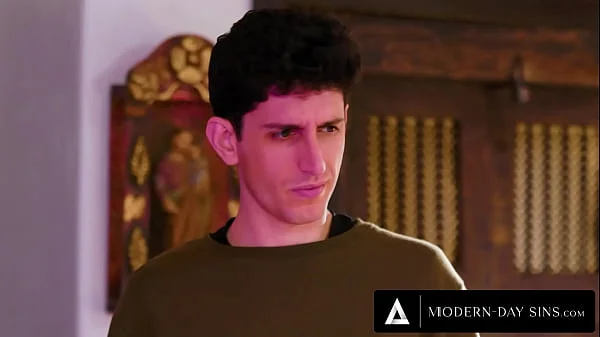 MODERN-DAY SINS - Alexis Tae Told Him To Put It In Her Ass While Her Stepbro Is Gone! RISKY SEX!