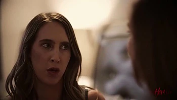 Лесбиянки милф лижут и сосут крупным планом