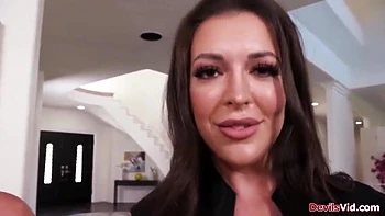 Милфы по очереди ебутся с подростком и его большим членом