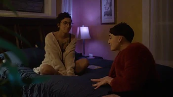 Татуированные лесбиянки трахнулись в интимной обстановке