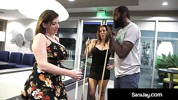 Sara Jay latina tetona follada por Nicky Ferrari