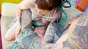 Милашка Anuskatzzs с дилдо, аналом и минетом