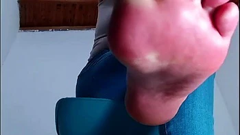 Show solo fétichiste des pieds 53 : orteils et plantes sexy
